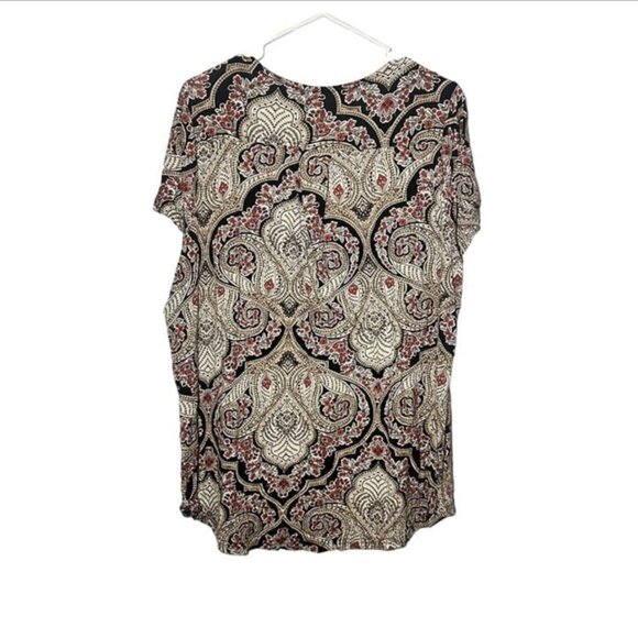 Simply Emma Plus Size Women's T-Shirt Red Black Paisley Floral size 2X - Picture 3 of 9